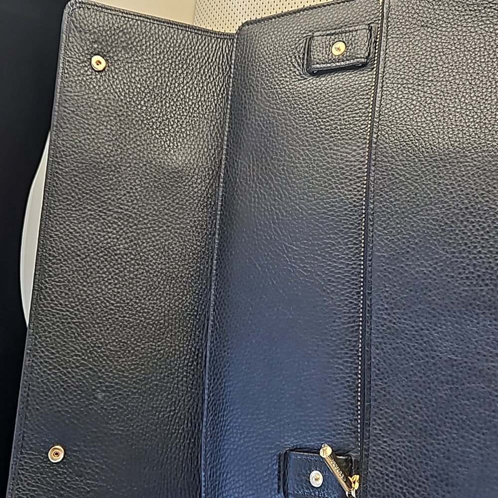 Cuyana tech case